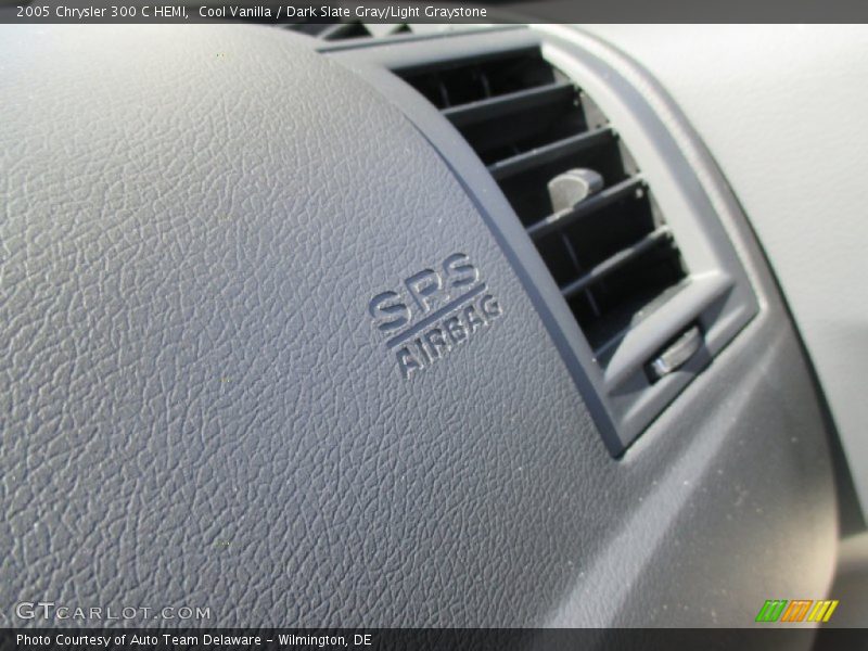 Cool Vanilla / Dark Slate Gray/Light Graystone 2005 Chrysler 300 C HEMI