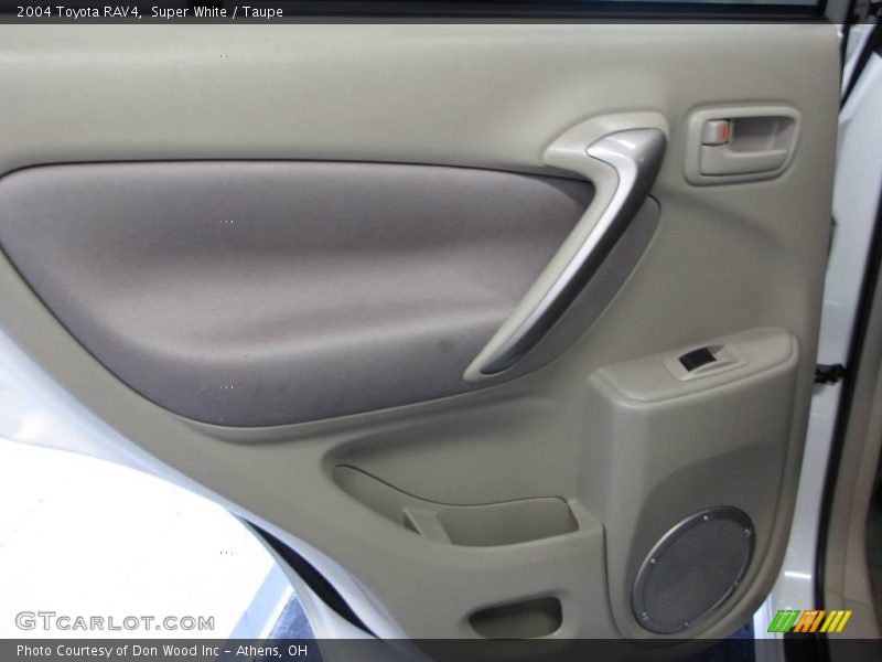 Super White / Taupe 2004 Toyota RAV4