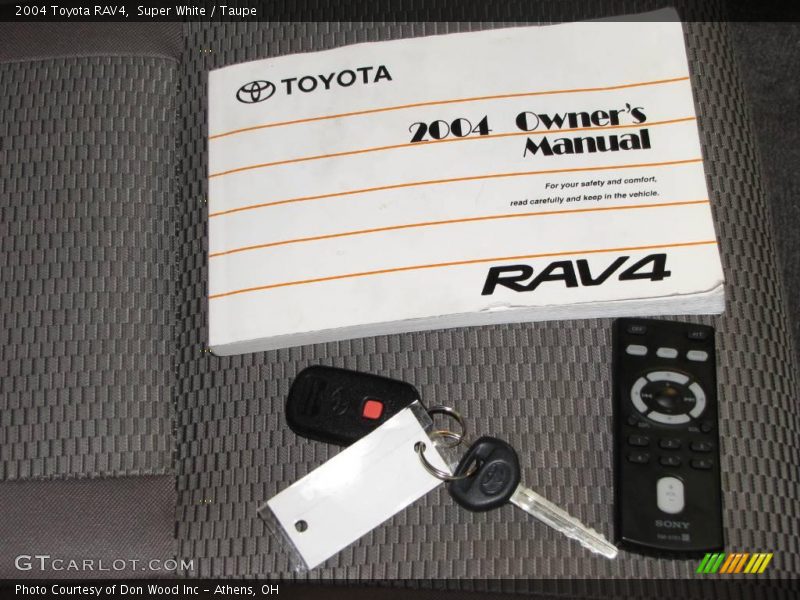 Super White / Taupe 2004 Toyota RAV4