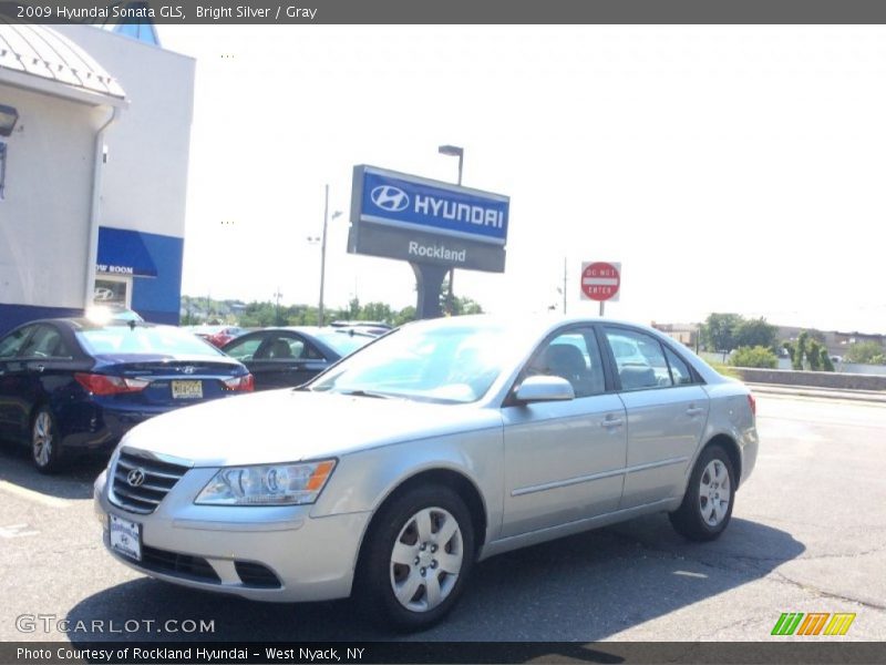 Bright Silver / Gray 2009 Hyundai Sonata GLS