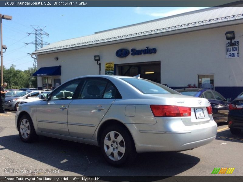 Bright Silver / Gray 2009 Hyundai Sonata GLS