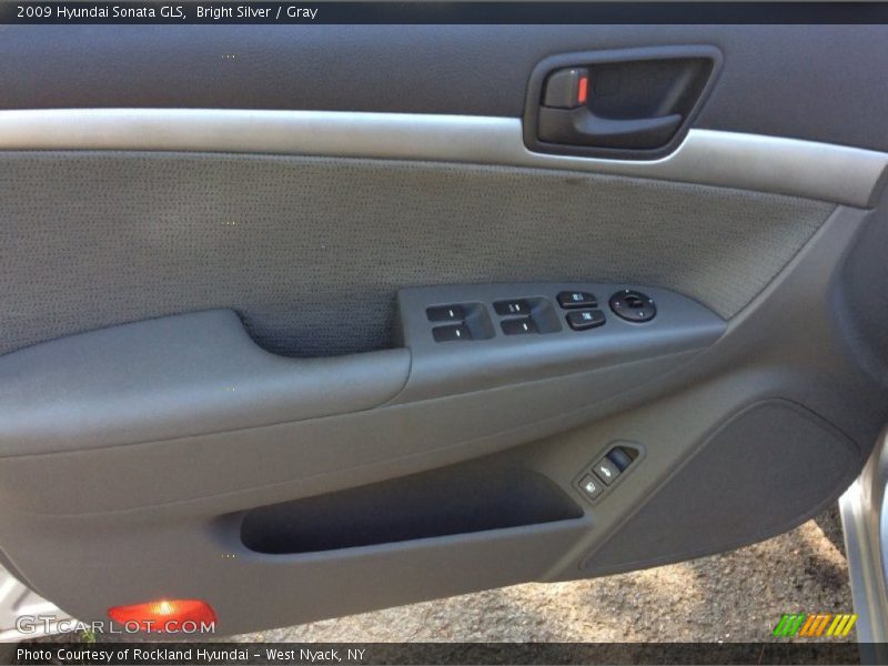 Bright Silver / Gray 2009 Hyundai Sonata GLS