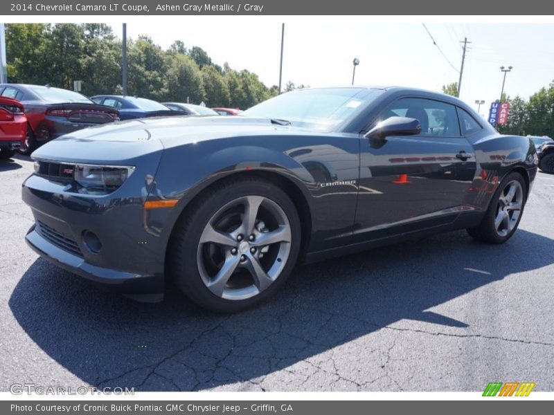 Front 3/4 View of 2014 Camaro LT Coupe