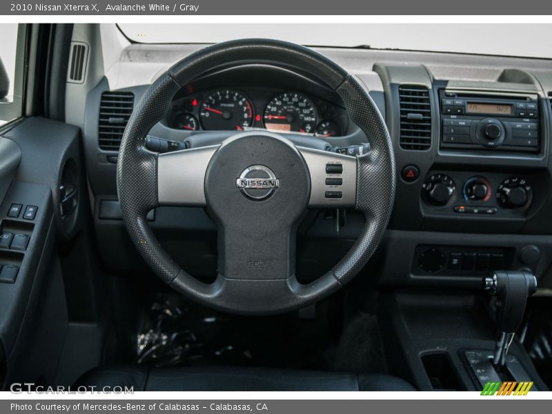 Avalanche White / Gray 2010 Nissan Xterra X