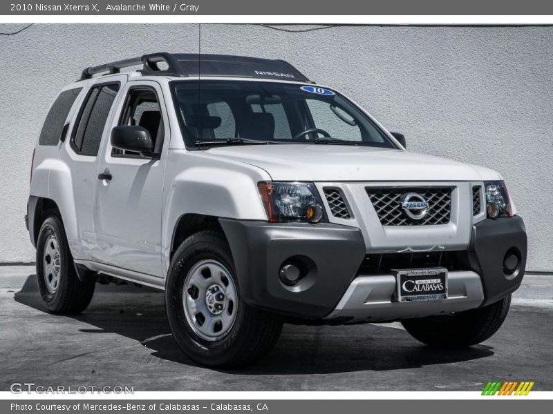 Avalanche White / Gray 2010 Nissan Xterra X