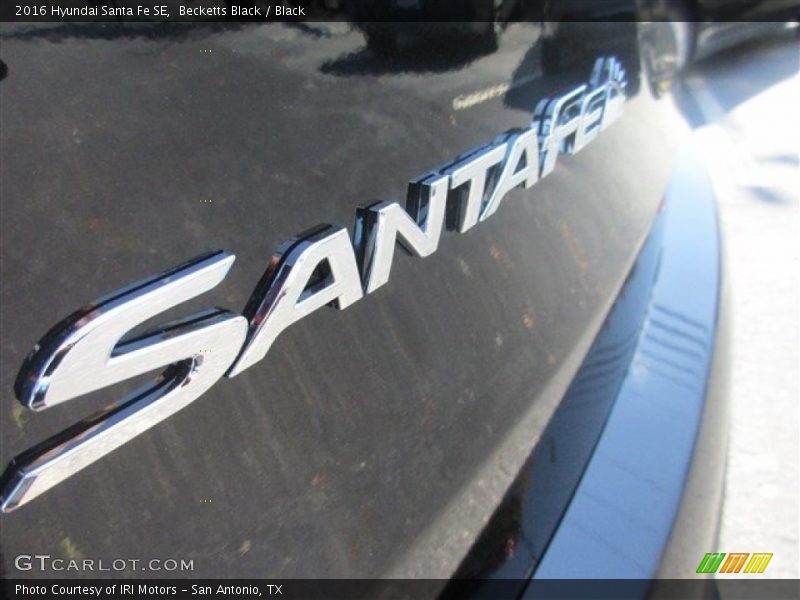 Becketts Black / Black 2016 Hyundai Santa Fe SE