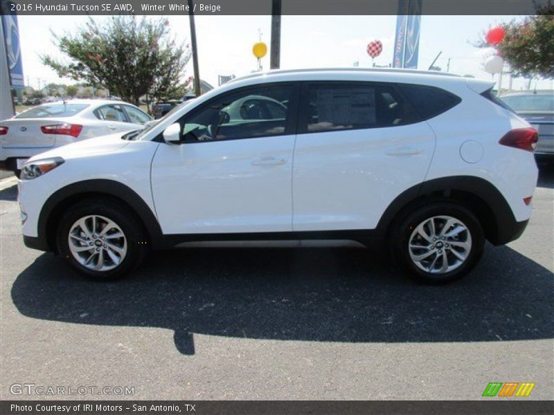 Winter White / Beige 2016 Hyundai Tucson SE AWD