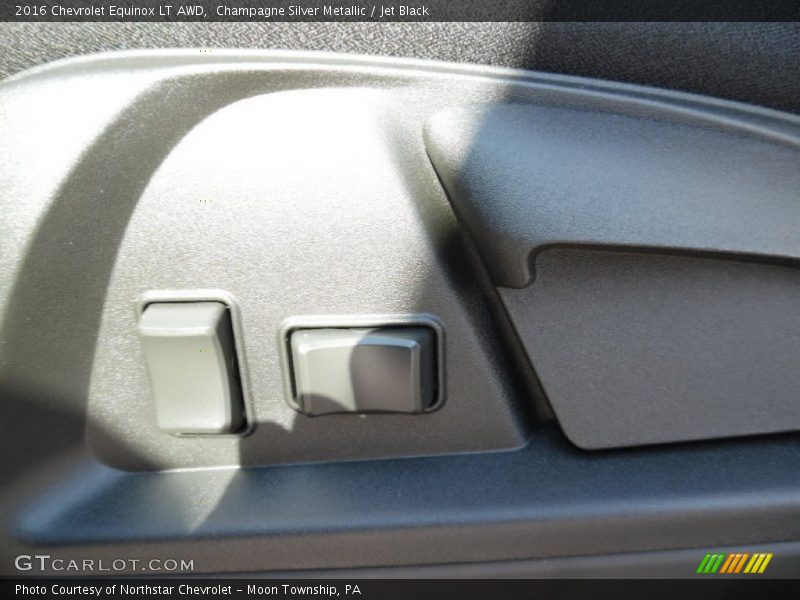 Champagne Silver Metallic / Jet Black 2016 Chevrolet Equinox LT AWD