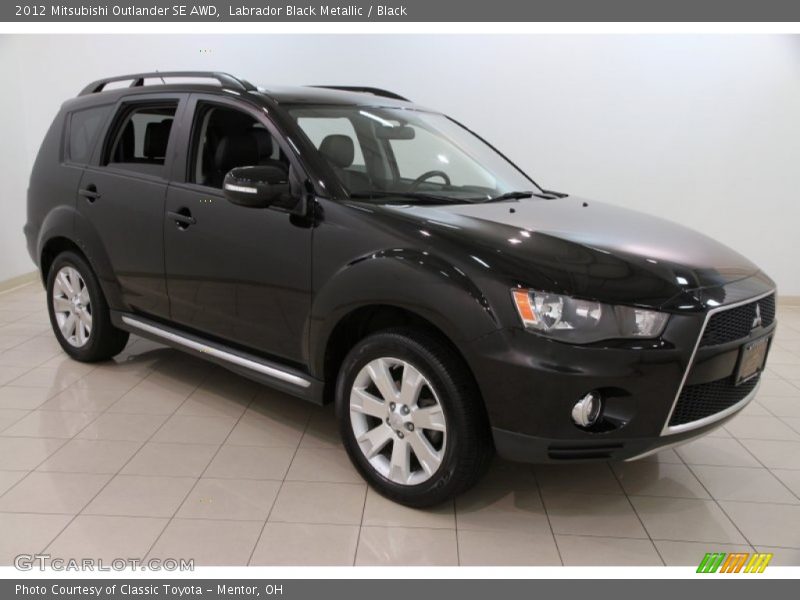 Labrador Black Metallic / Black 2012 Mitsubishi Outlander SE AWD