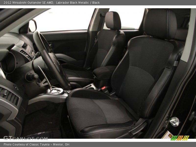 Labrador Black Metallic / Black 2012 Mitsubishi Outlander SE AWD