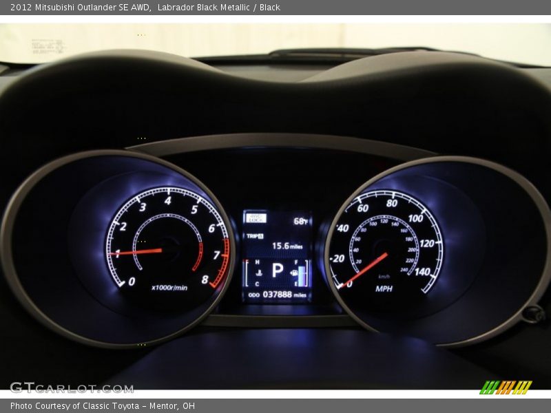 Labrador Black Metallic / Black 2012 Mitsubishi Outlander SE AWD