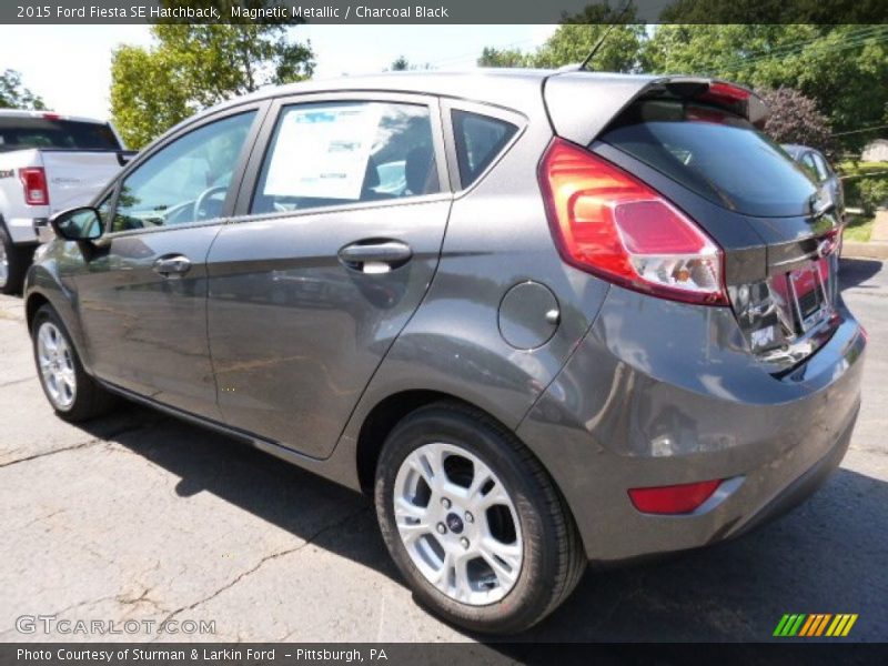 Magnetic Metallic / Charcoal Black 2015 Ford Fiesta SE Hatchback