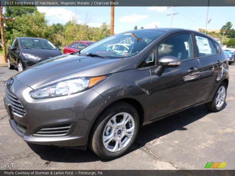 Magnetic Metallic / Charcoal Black 2015 Ford Fiesta SE Hatchback