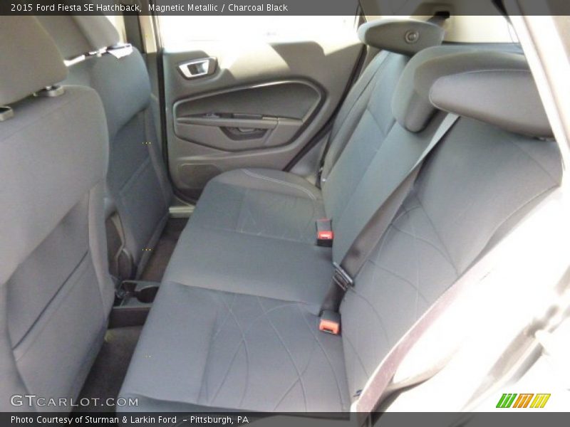Magnetic Metallic / Charcoal Black 2015 Ford Fiesta SE Hatchback