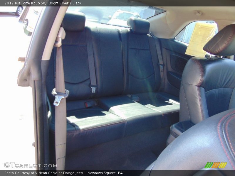 Bright Silver / Black 2012 Kia Forte Koup SX