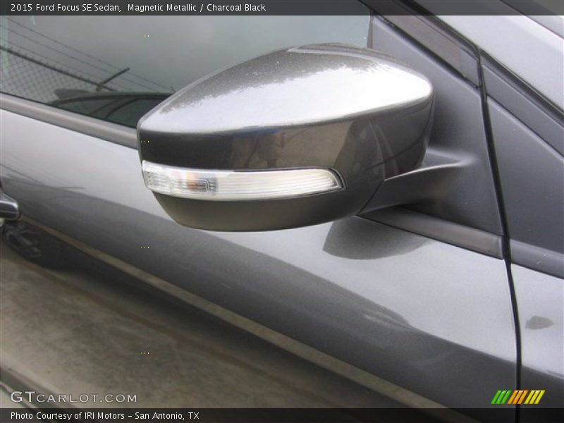 Magnetic Metallic / Charcoal Black 2015 Ford Focus SE Sedan
