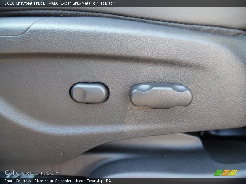 Cyber Gray Metallic / Jet Black 2016 Chevrolet Trax LT AWD
