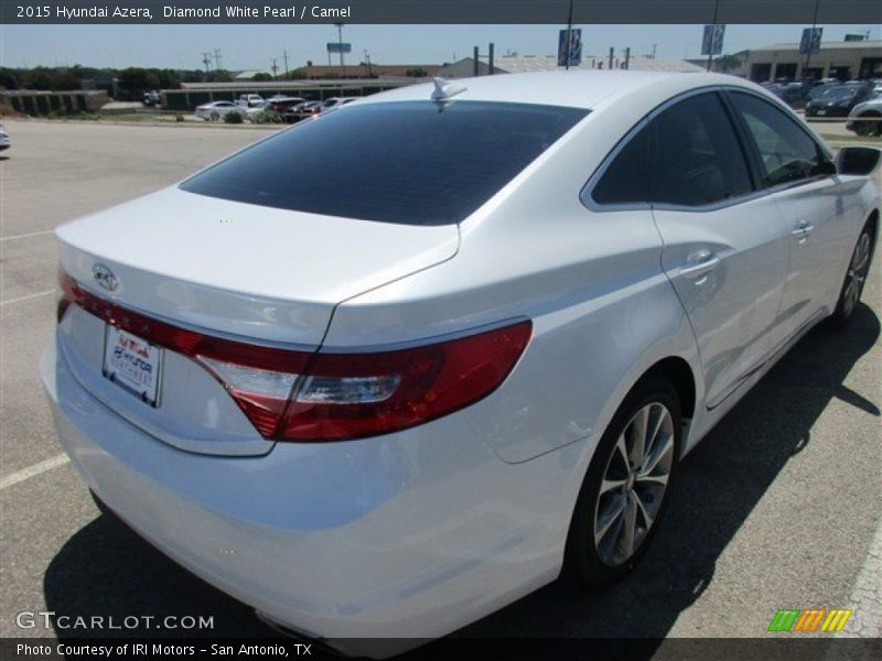 Diamond White Pearl / Camel 2015 Hyundai Azera