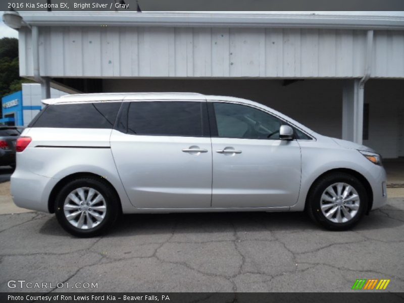 Bright Silver / Gray 2016 Kia Sedona EX
