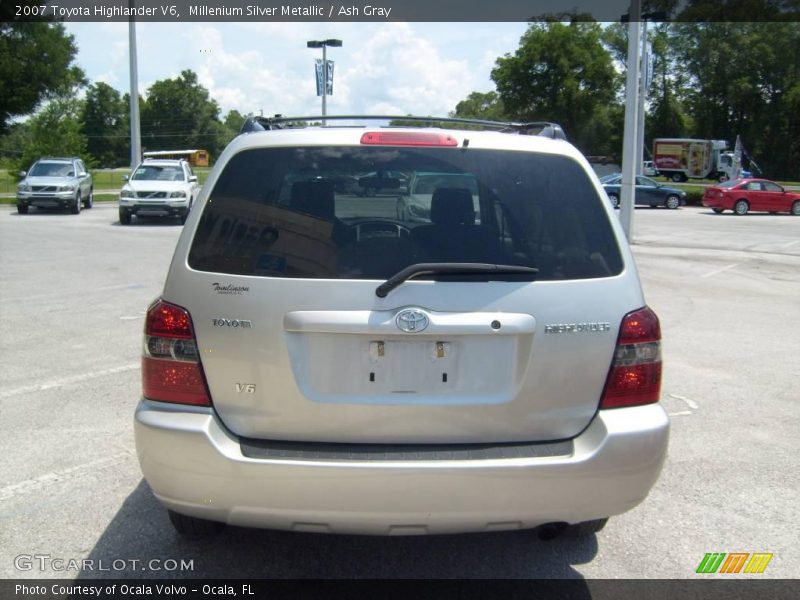 Millenium Silver Metallic / Ash Gray 2007 Toyota Highlander V6