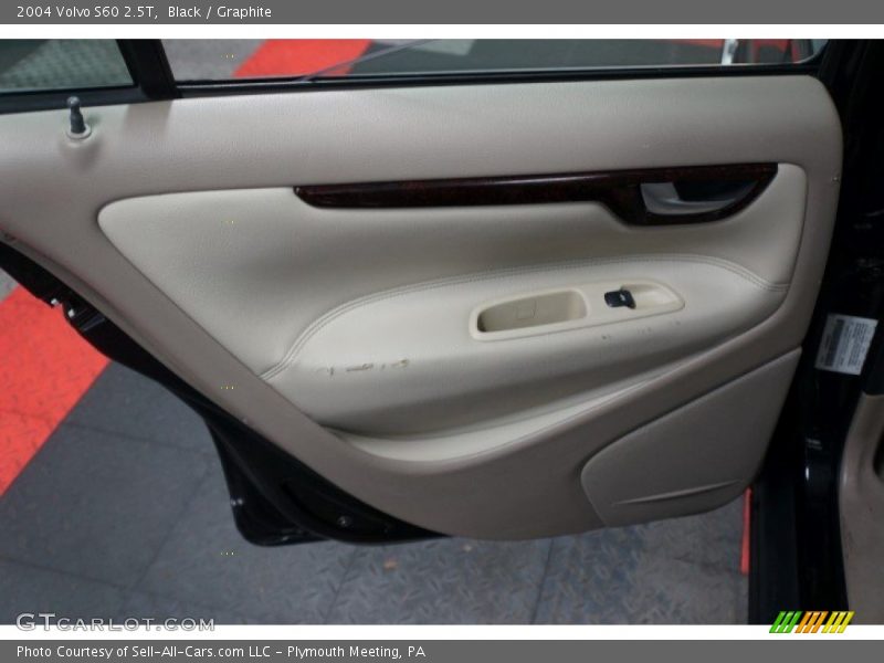 Black / Graphite 2004 Volvo S60 2.5T