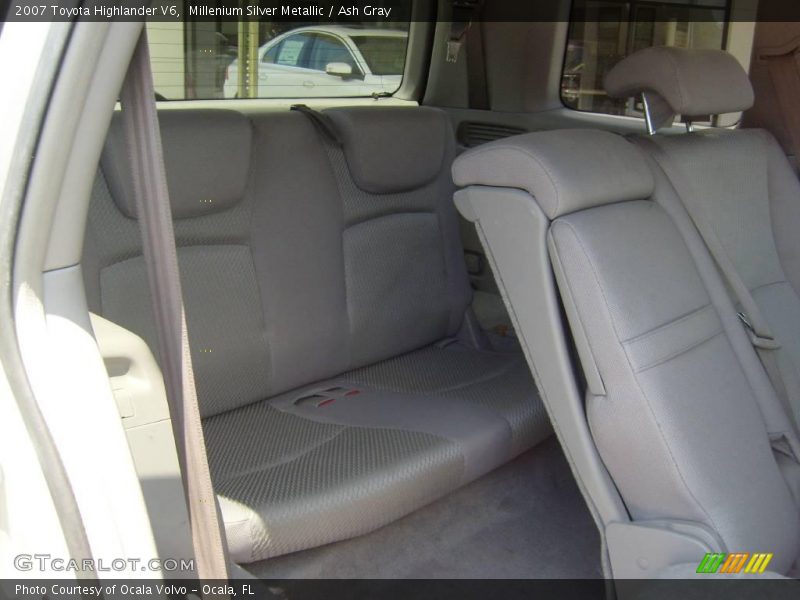 Millenium Silver Metallic / Ash Gray 2007 Toyota Highlander V6