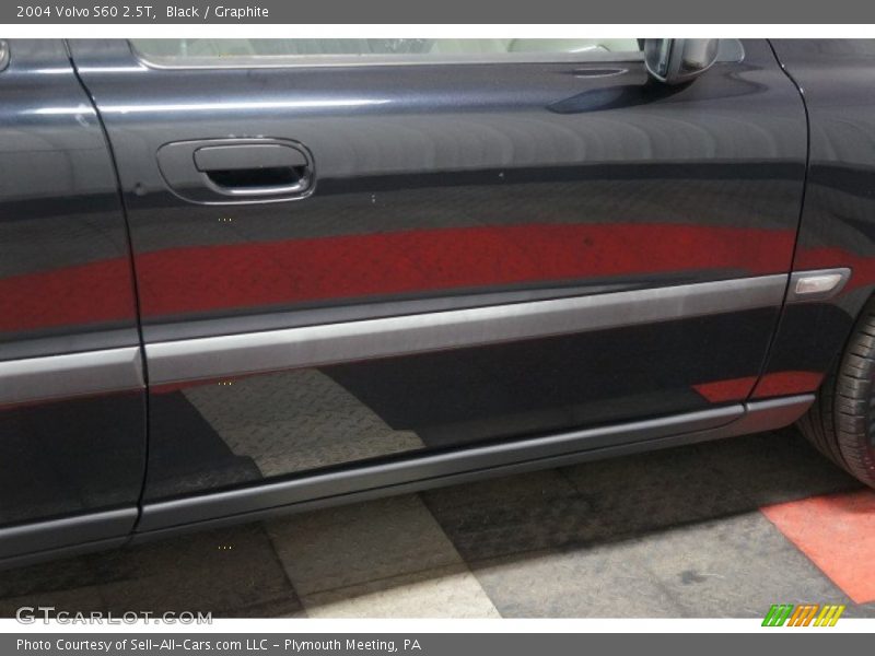 Black / Graphite 2004 Volvo S60 2.5T