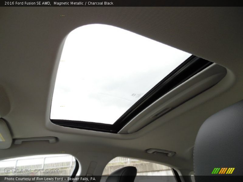 Magnetic Metallic / Charcoal Black 2016 Ford Fusion SE AWD