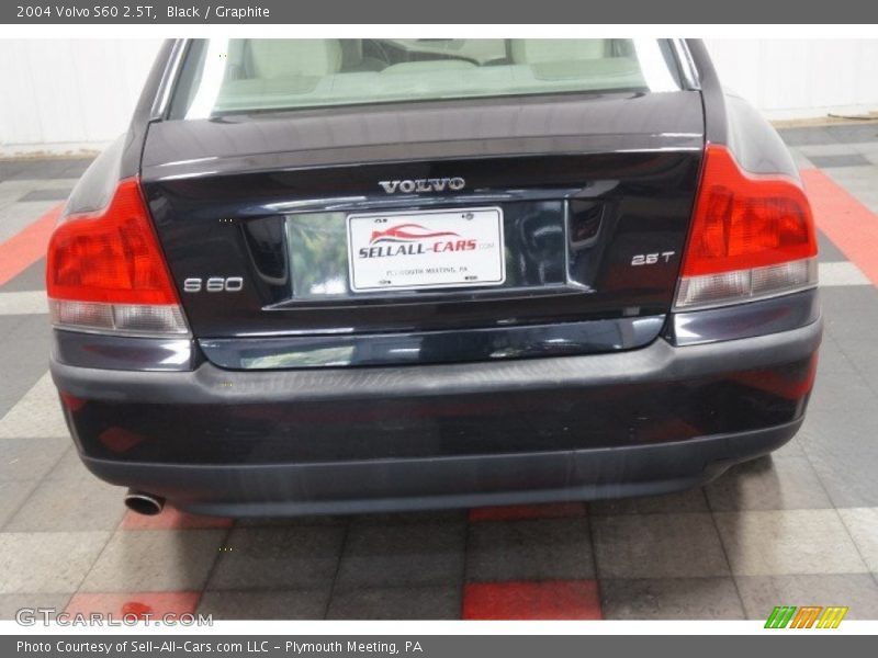 Black / Graphite 2004 Volvo S60 2.5T