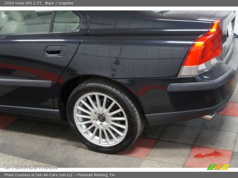 Black / Graphite 2004 Volvo S60 2.5T