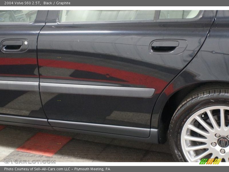 Black / Graphite 2004 Volvo S60 2.5T