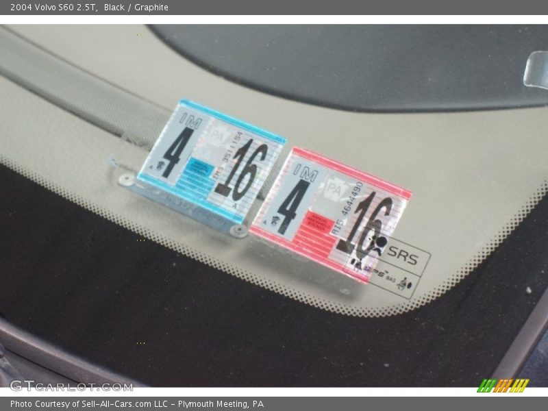 Black / Graphite 2004 Volvo S60 2.5T