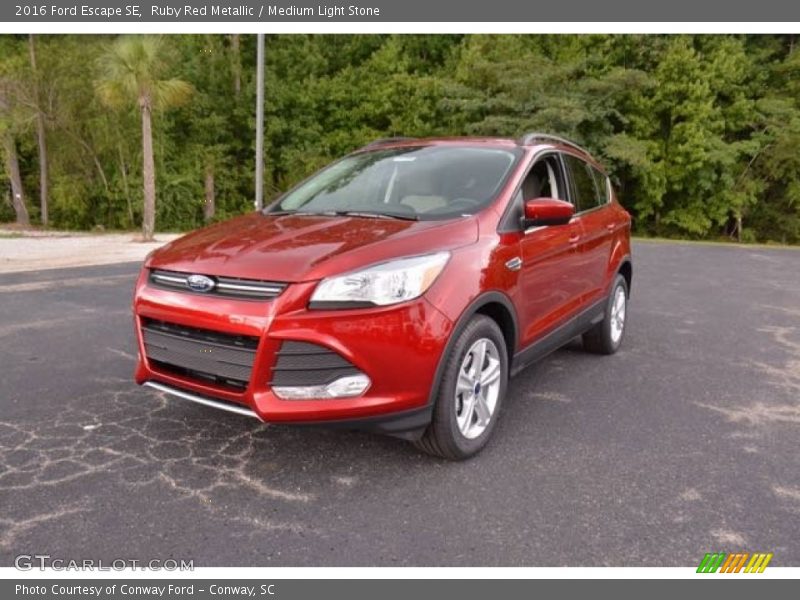 Ruby Red Metallic / Medium Light Stone 2016 Ford Escape SE