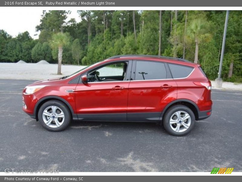 Ruby Red Metallic / Medium Light Stone 2016 Ford Escape SE