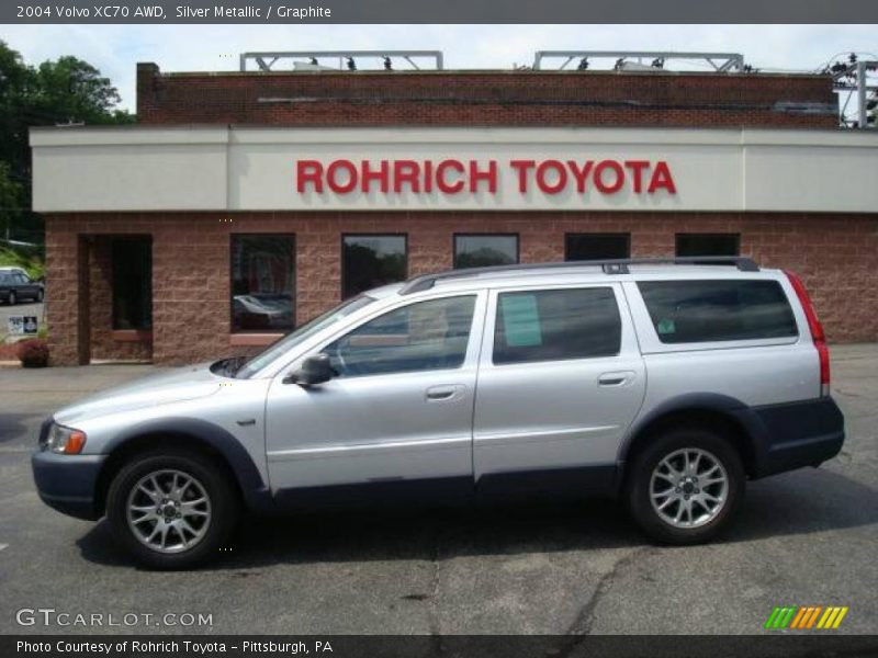 Silver Metallic / Graphite 2004 Volvo XC70 AWD