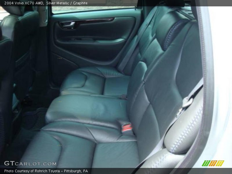 Silver Metallic / Graphite 2004 Volvo XC70 AWD