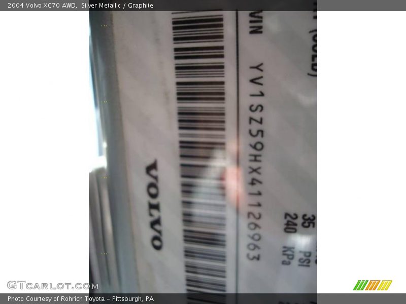 Silver Metallic / Graphite 2004 Volvo XC70 AWD