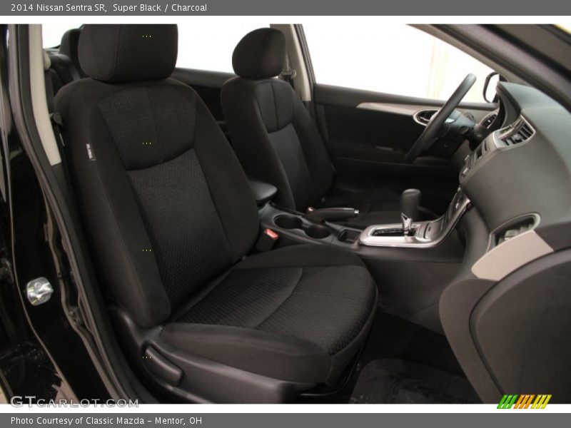 Super Black / Charcoal 2014 Nissan Sentra SR