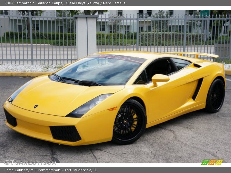 Front 3/4 View of 2004 Gallardo Coupe