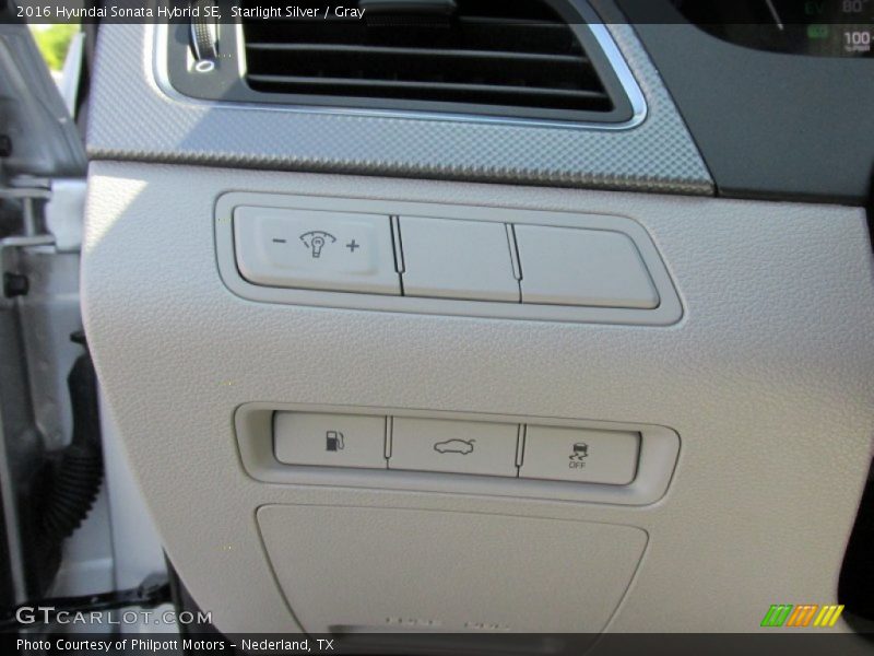 Controls of 2016 Sonata Hybrid SE