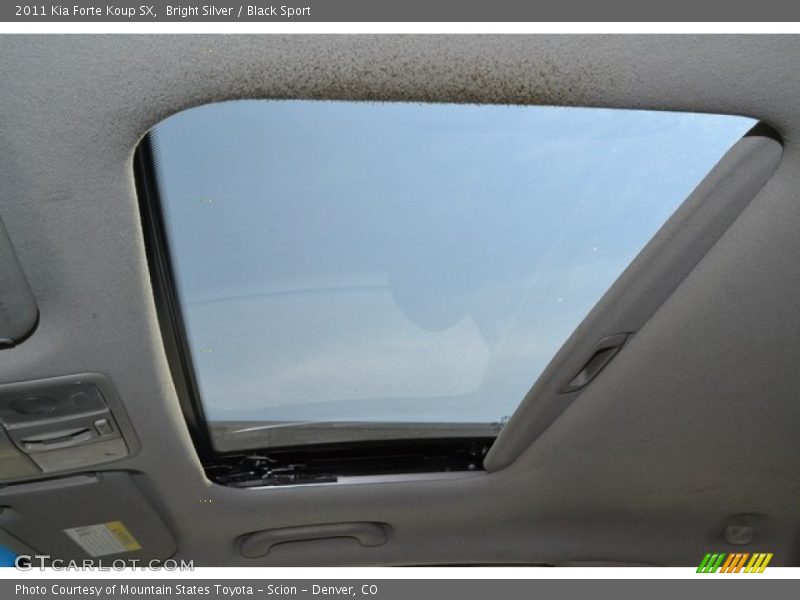 Bright Silver / Black Sport 2011 Kia Forte Koup SX