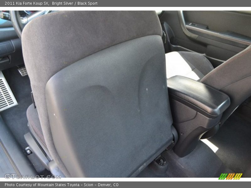 Bright Silver / Black Sport 2011 Kia Forte Koup SX