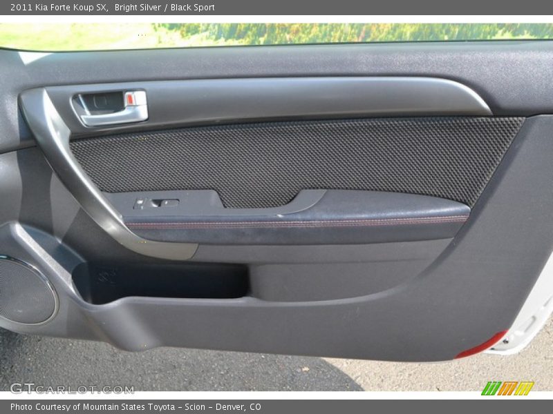 Bright Silver / Black Sport 2011 Kia Forte Koup SX