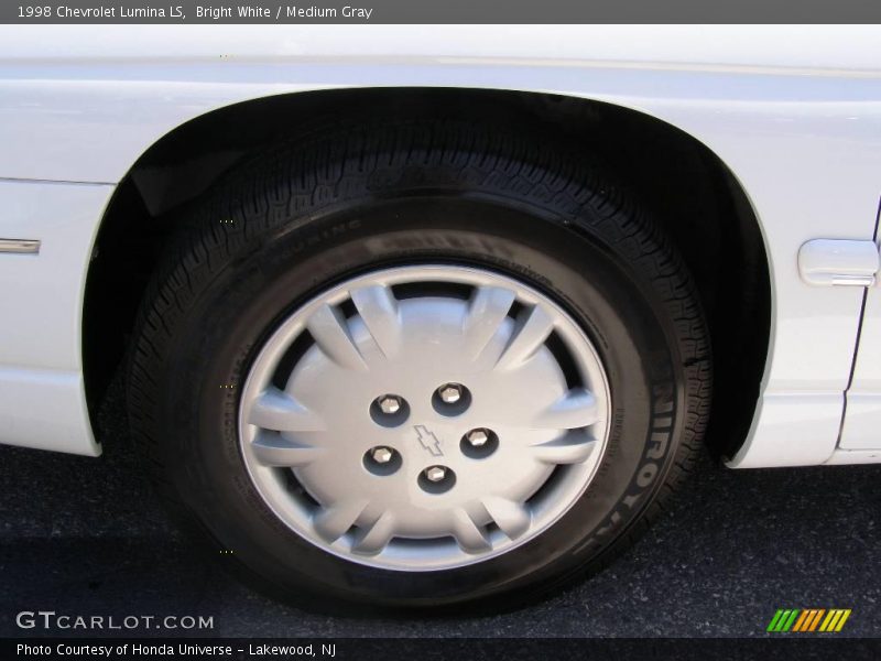 Bright White / Medium Gray 1998 Chevrolet Lumina LS