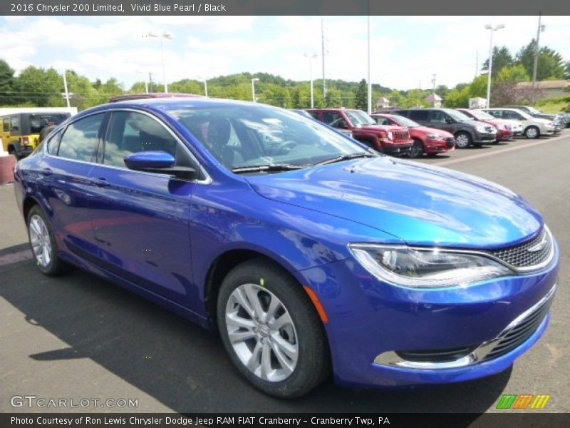 Front 3/4 View of 2016 200 Limited