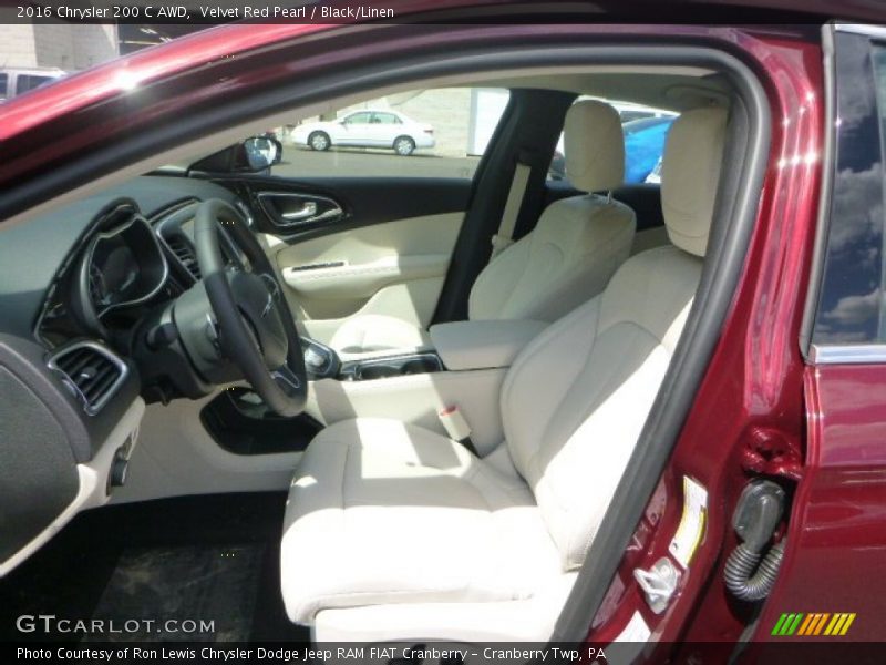  2016 200 C AWD Black/Linen Interior