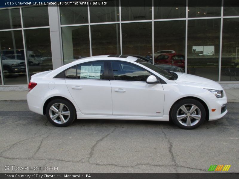 Summit White / Jet Black 2016 Chevrolet Cruze Limited LT