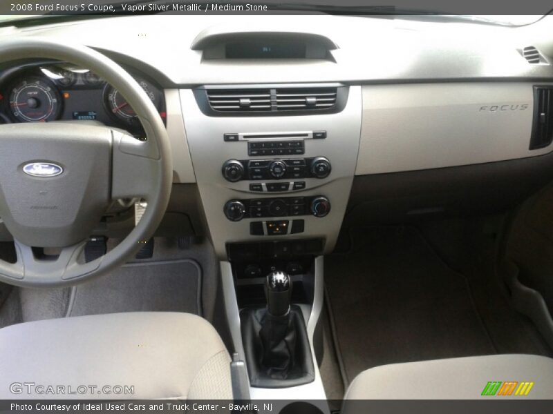 Vapor Silver Metallic / Medium Stone 2008 Ford Focus S Coupe