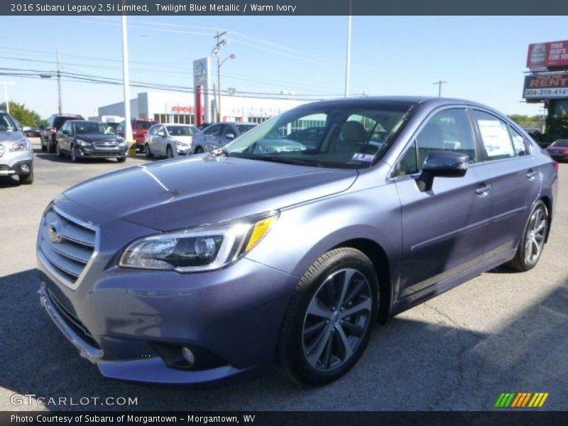 Front 3/4 View of 2016 Legacy 2.5i Limited