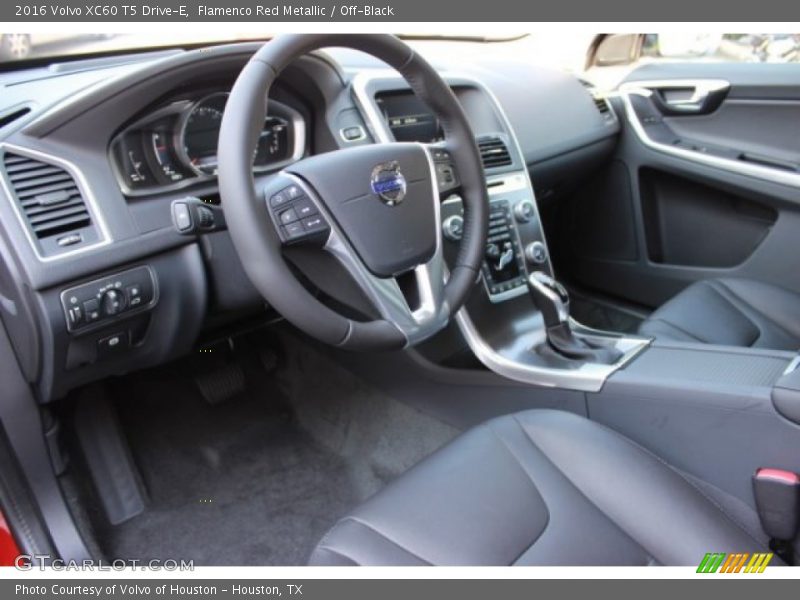  2016 XC60 T5 Drive-E Off-Black Interior